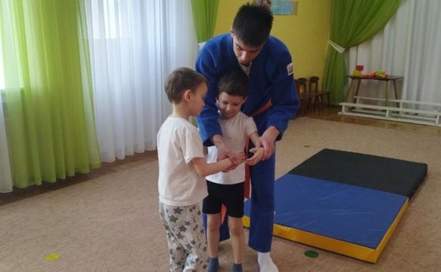 Зарядка с Чемпионом 
