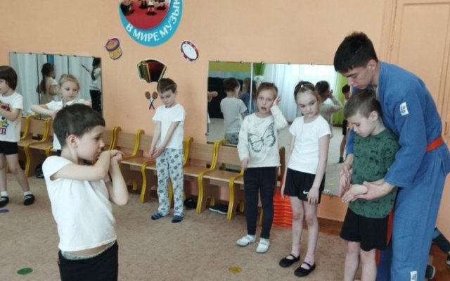 Зарядка с Чемпионом 
