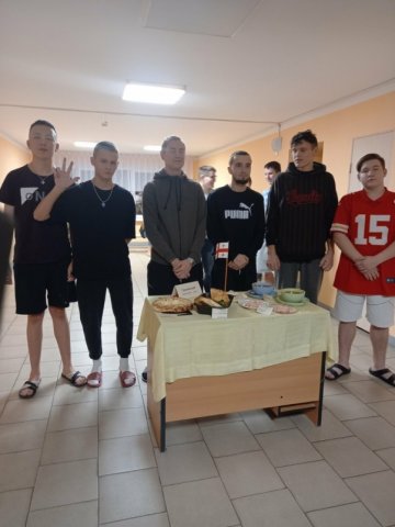 Блюда национальной кухни ко Дню единства России