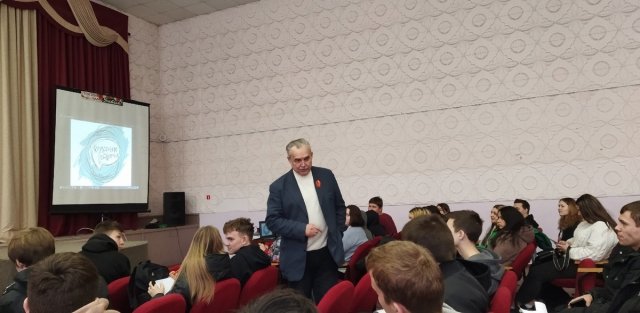 Встреча студентов с писателем и сценаристом В.А. Вафин 