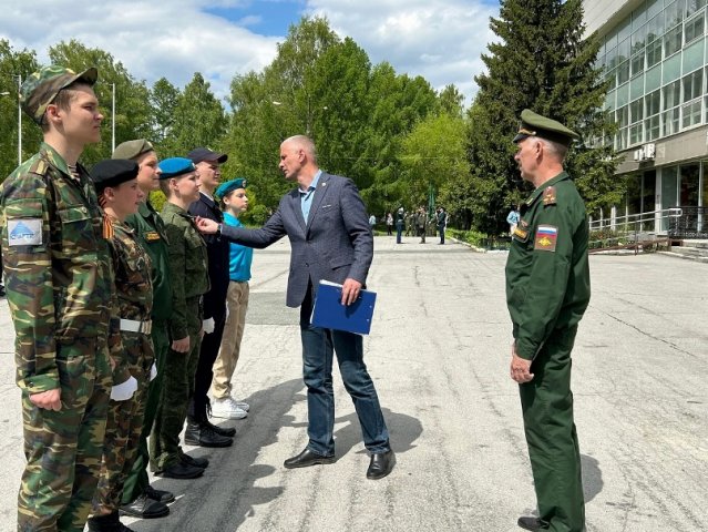 Смотр строя и песни «Салют, Победа!» 