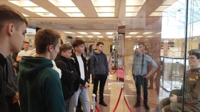 Музей военной и автомобильной техники и истории в городе В. Пышма 