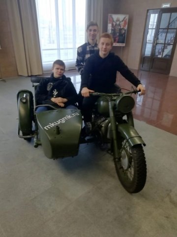 Музей военной и автомобильной техники и истории в городе В. Пышма 