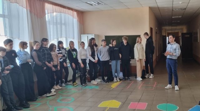  Профориетнационный квест "Алиса в стране Профессионалитета"