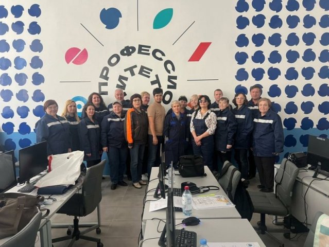  Мастера производственного обучения сдают демонстрационные экзамены