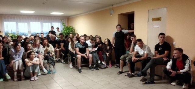 Собрание в общежитии