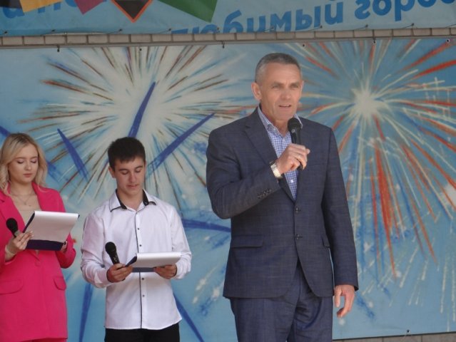 День сварщика 